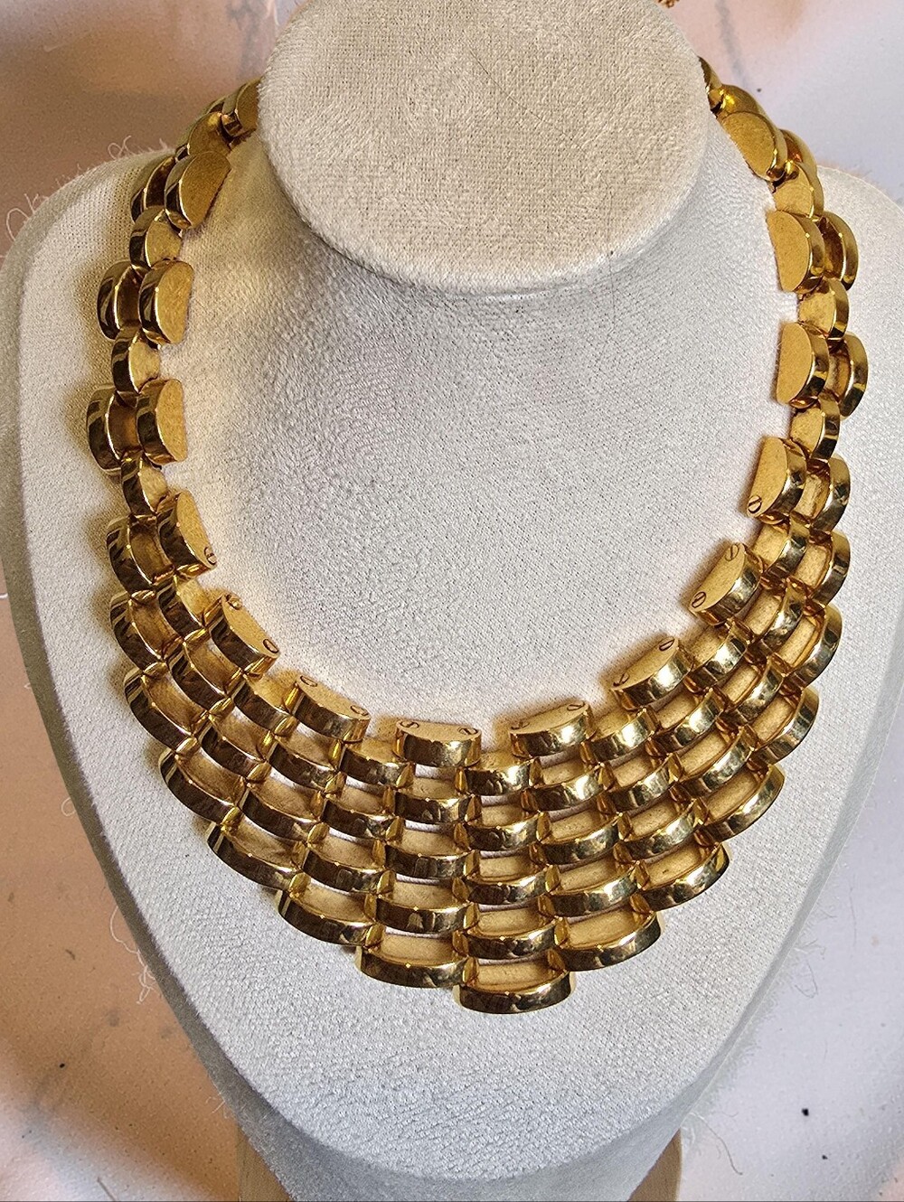 Kate Spade *Sliced Scallops* Statement Necklace